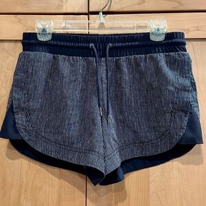 Athleta Navy white stripe Linen Cabo Beachside Shorts Size 2